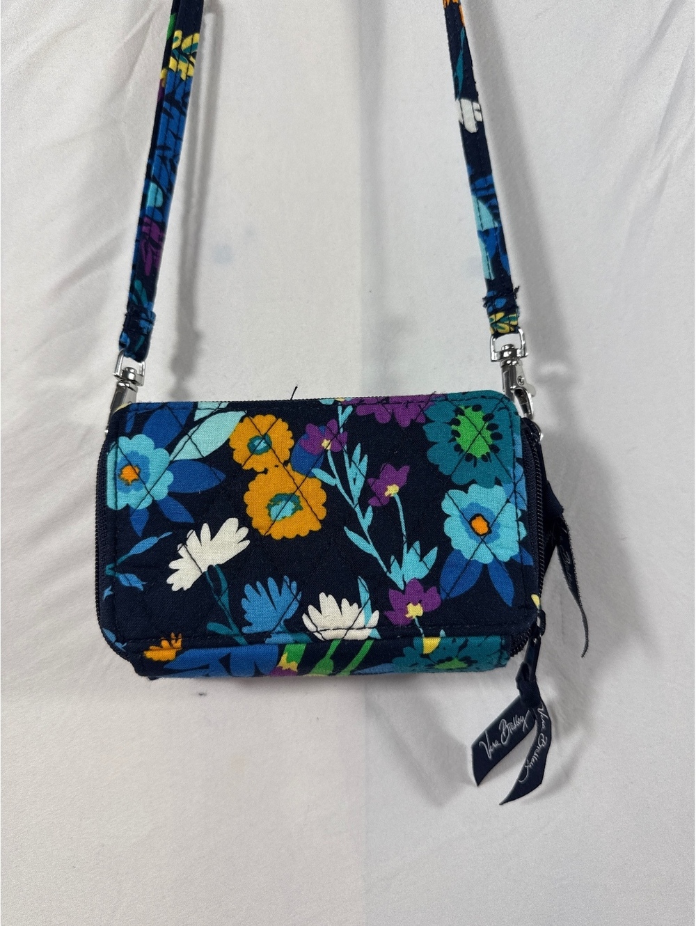 Vera Bradley Cross Body Purse - Picture 6 of 9